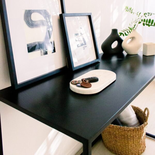 STUDIO DELTA MINIMALIST DESK IN BLACK