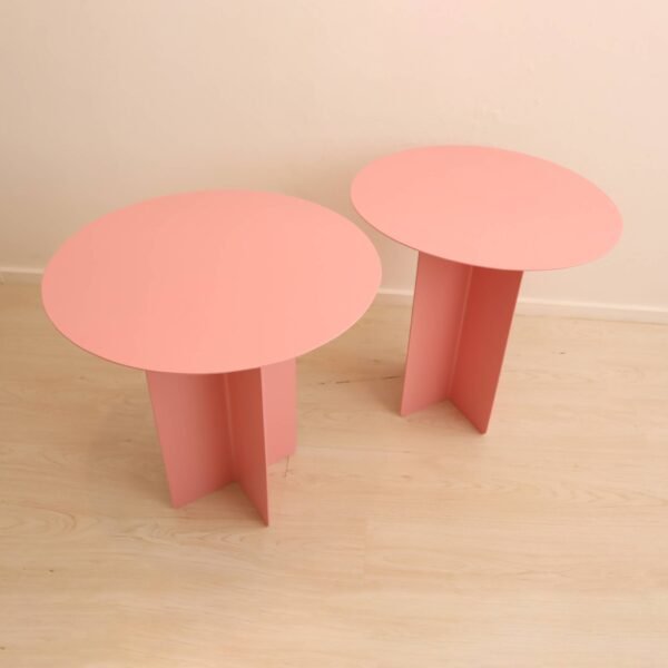 STUDIO DELTA ROUND STEEL SIDE TABLE IN SALMON PINK