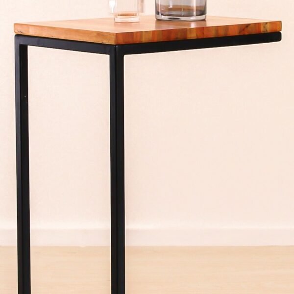 STUDIO DELTA U SIDE TABLE IN BLACK