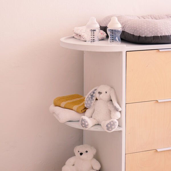 STUDIO DELTA BABY CHANGING COMPACTUM IN WHITE