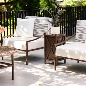 STUDIO DELTA - MODERN TUSCAN PLINTHS