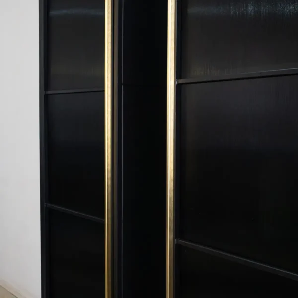STUDIO DELTA - BROOKLYN DISPLAY CABINET